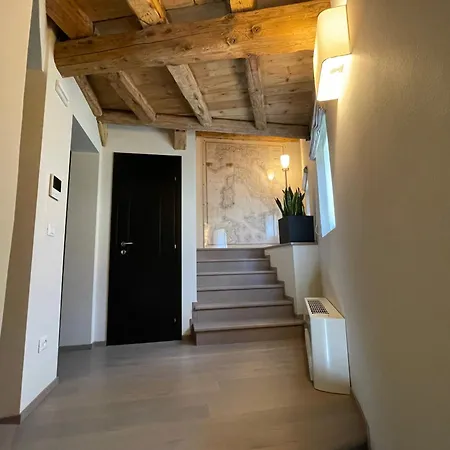 Ferienhaus Palazzo Zurloni Revine Lago
