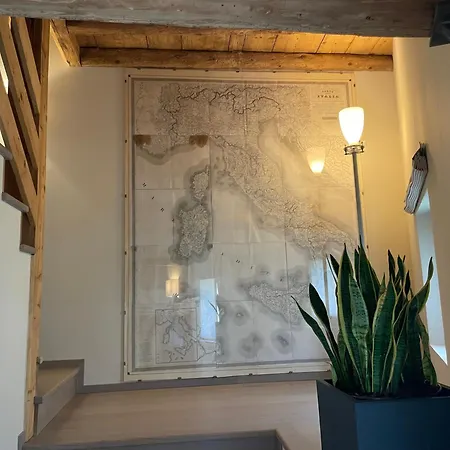 Palazzo Zurloni Revine Lago