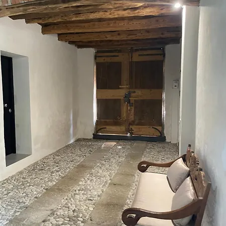 Palazzo Zurloni Nyaraló *